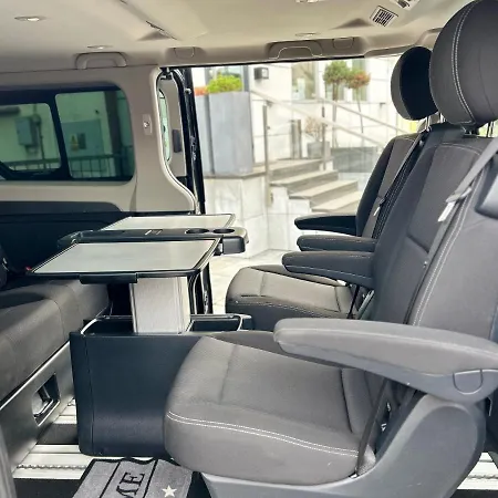 Grey 5 - Goerlitz Apartment